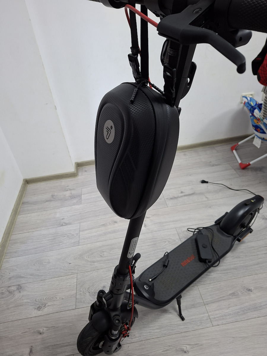 Segway Ninebot Kickscooter Τσάντα για Ηλεκτρικό Scooter Segway-Ninebot σε Μαύρο Χρώμα AC.00.0000.38