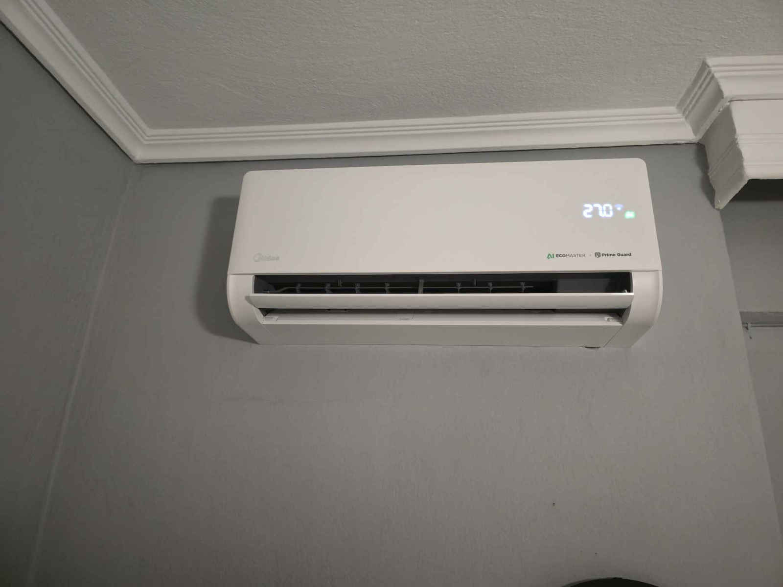 Midea Solstice Air Conditioner Inverter 9000 BTU A+++/A++ with Artificial Intelligence