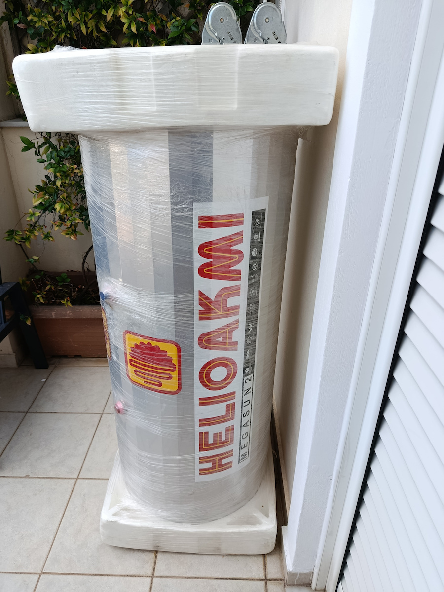 Helioakmi Megasun 2 Ηλιακός Θερμοσίφωνας 160lt Glass Διπλής Ενέργειας 3τ.μ. Επιλεκτικός