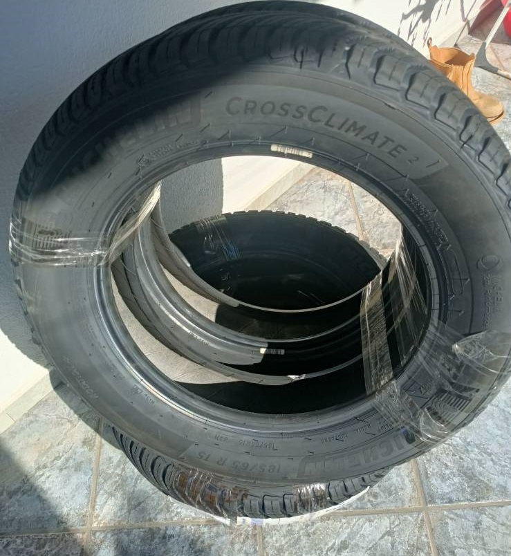 Michelin CrossClimate 2 185/65R15 88H M+S 3PMSF Λάστιχο 4 Εποχών για Επιβατικό Αυτοκίνητο