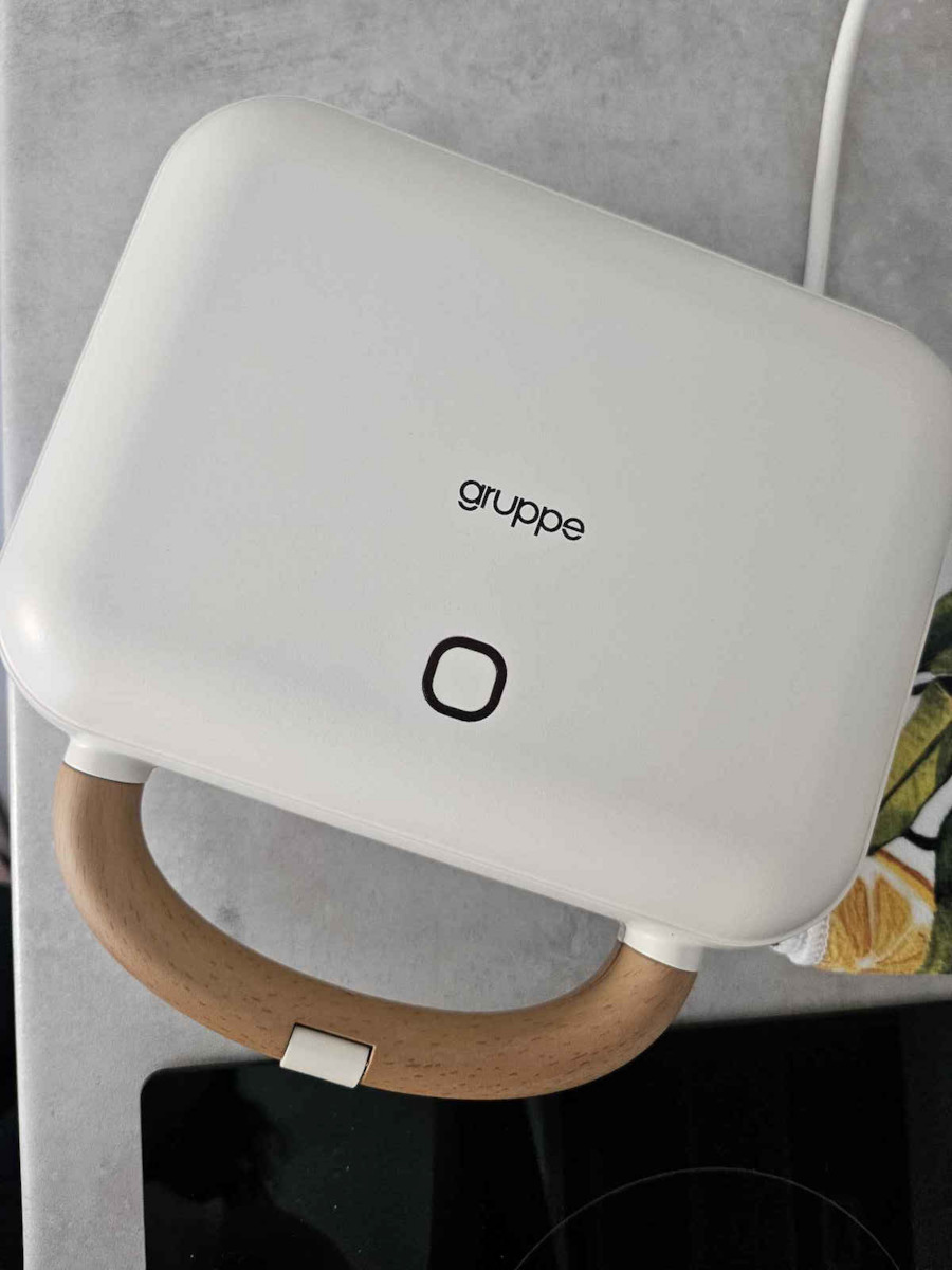 Gruppe Τοστιέρα με Αποσπώμενες Πλάκες για 2 Τοστ 900W Ivory-Wood