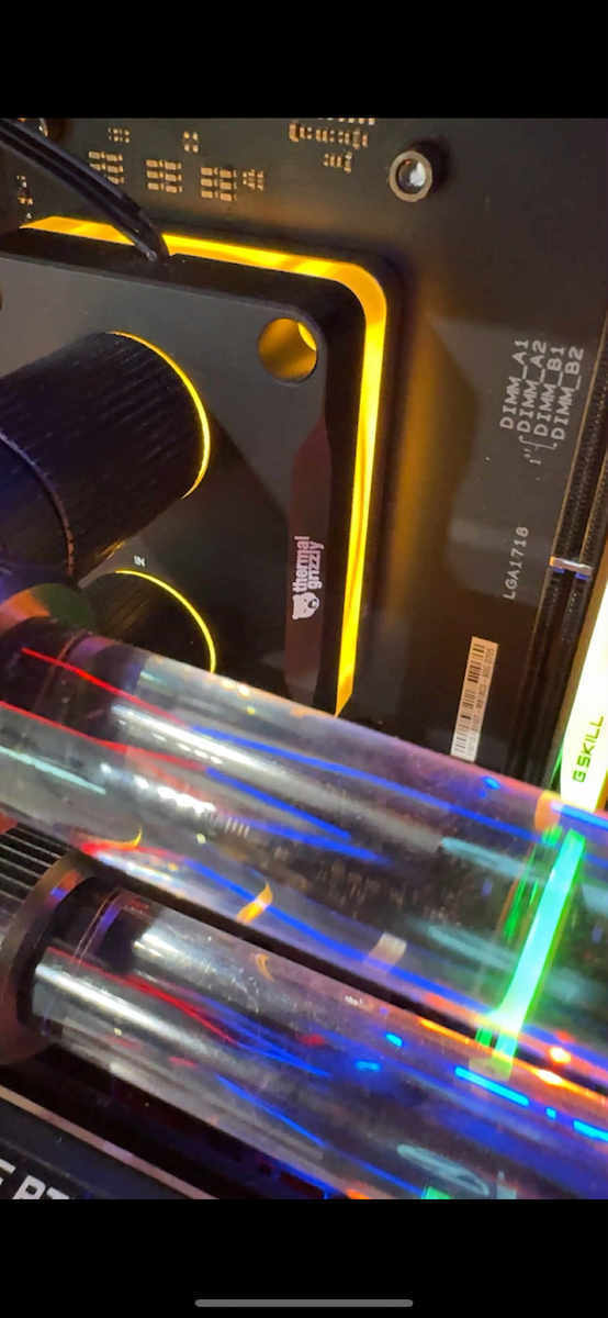 Thermal Grizzly Cooler AMD Mycro Direct-Die Pro RGB V1 For AMD Socket AM5 Only For Delidded CPUs CPU Water Block Black