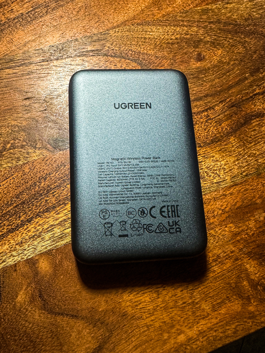 Ugreen PB561 MagSafe Power Bank 10000mAh 20W με Θύρα USB-C Μαύρο