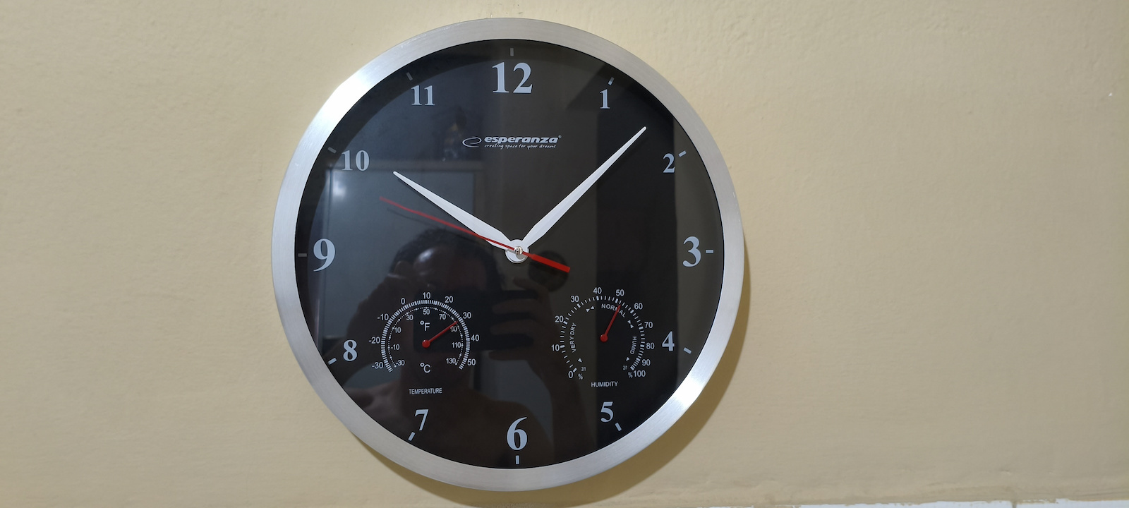 Esperanza Washington Silent Wall Clock Plastic Black Ø30cm