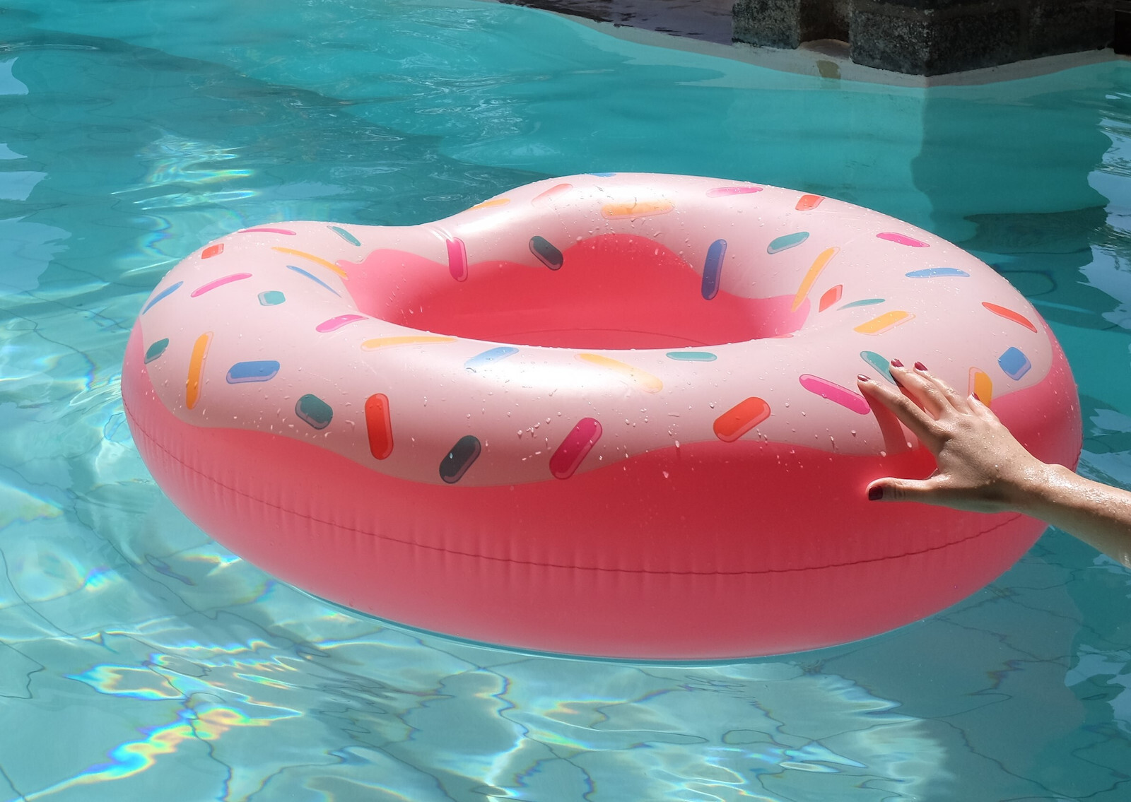 Intex Rainbow Kid's Inflatable Sea Float Donut 107x99cm