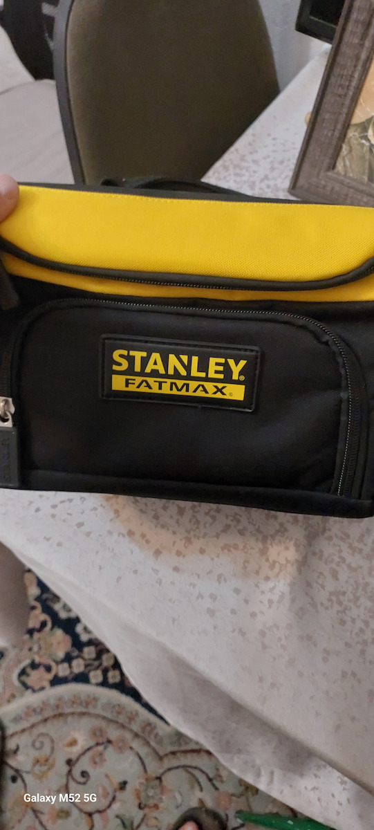 Stanley Τσάντα Ώμου Αδιάβροχη Μαύρη 8.5lt