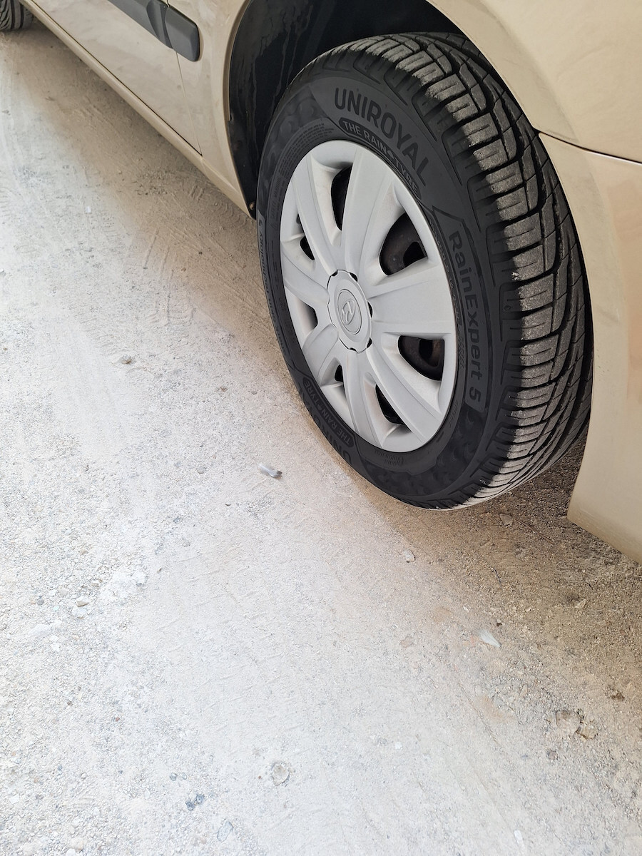Versaco Set Capace de Roți Auto Impulse cu Compatibilitate Hyundai 4 Bucăți 14" Argintii