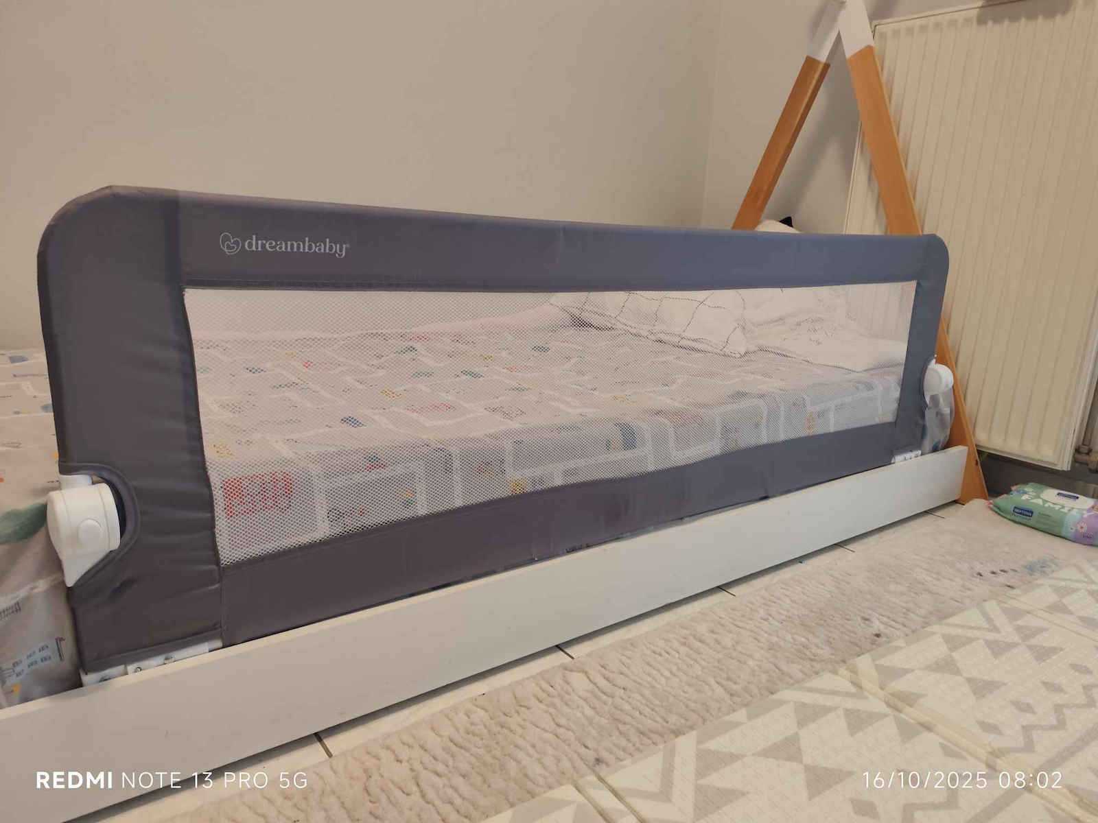Dreambaby Nicole Foldable Bed Rail Guard Simple Placement made of Fabric in Gray Color 150x50cm 1pcs