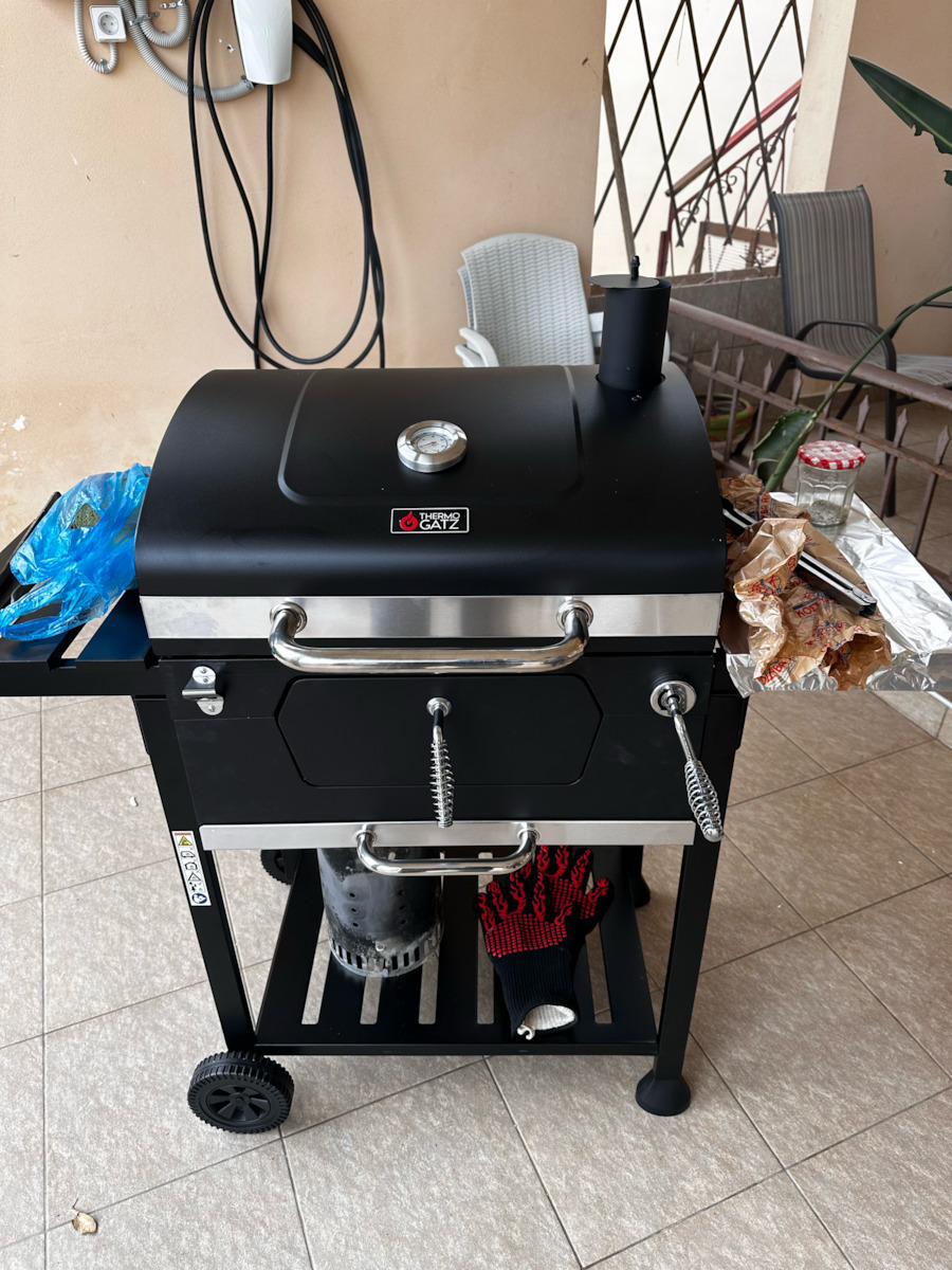 Thermogatz KRV 1824 Charcoal Grill with Lid and Thermometer 60cmx42cm