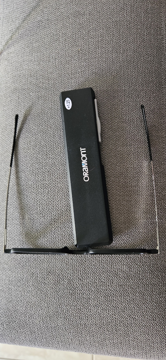 Oramont Reading Glasses +1.25 Pocket in Black Colour 1146