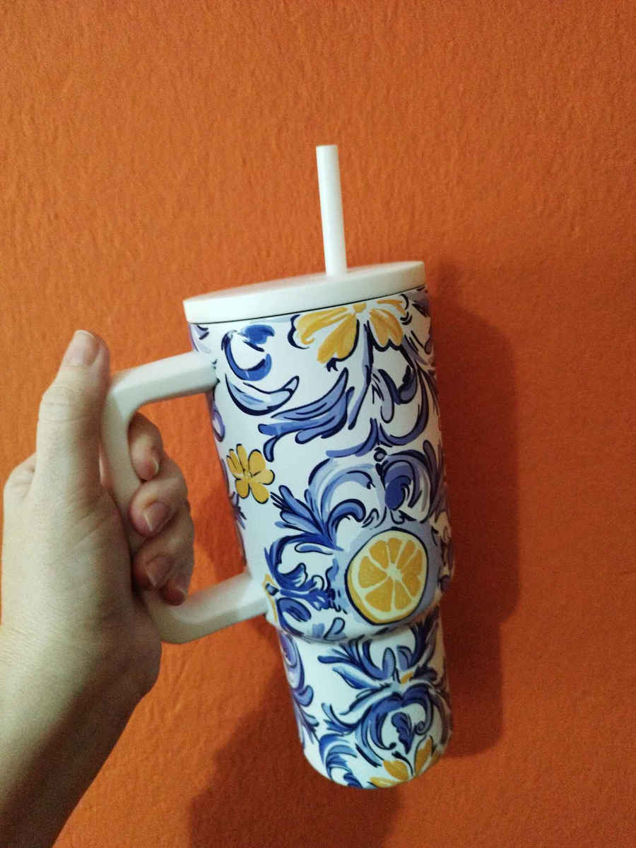 Estia Straw Tumbler XL Save the Aegean Ανακυκλώσιμο Handled Tumbler Θερμός Ανοξείδωτο BPA Free 900ml Lavender Purple με Καλαμάκι και Λαβή