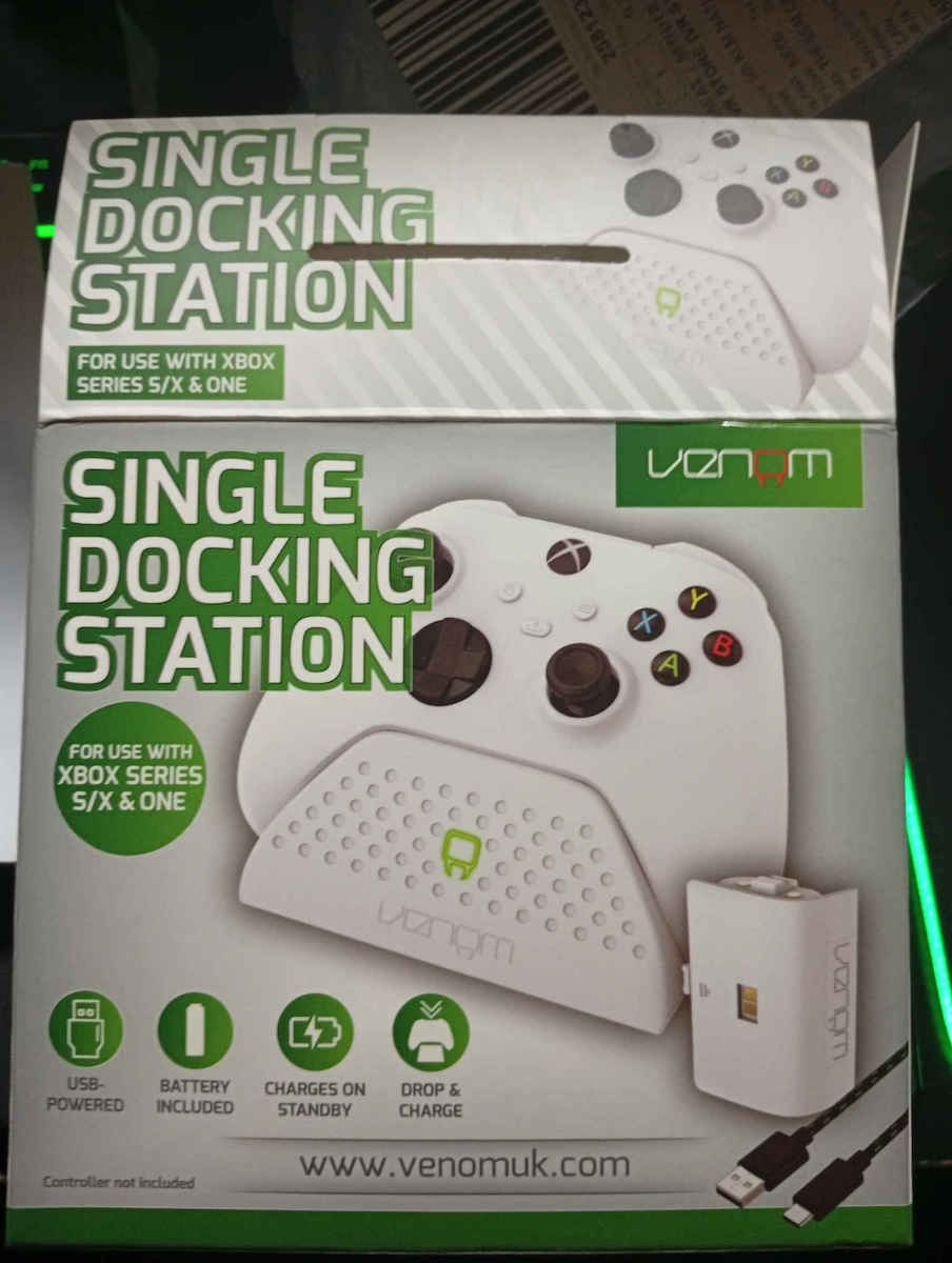 Venom Зарядна станция за 1 контролер XBOX Един / Xbox Series X/S - Xbox Серия X/S Бял