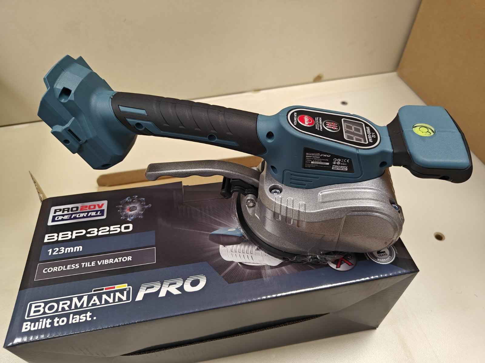 Bormann Pro BBP3250 Tile Vibrator Suction Cup 20V BBP3250 Bormann Pro 077770