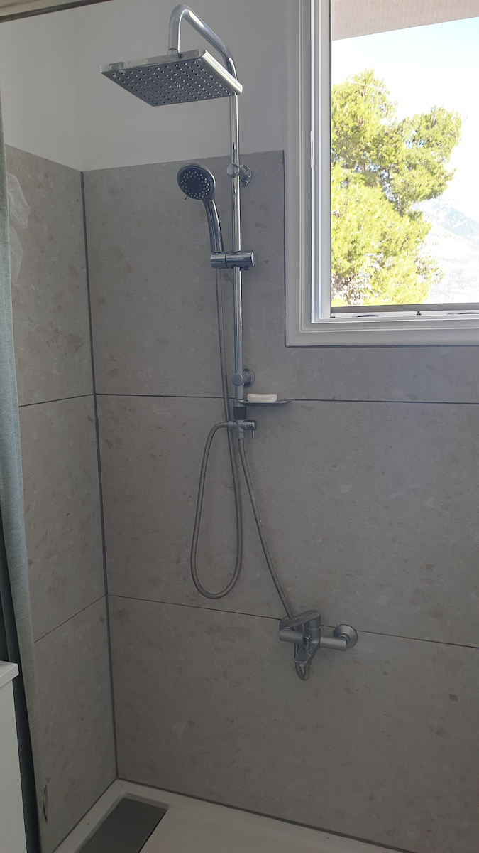 Tema Ρυθμιζόμενη Στήλη Ντουζ χωρίς Μπαταρία 85cm Ασημί