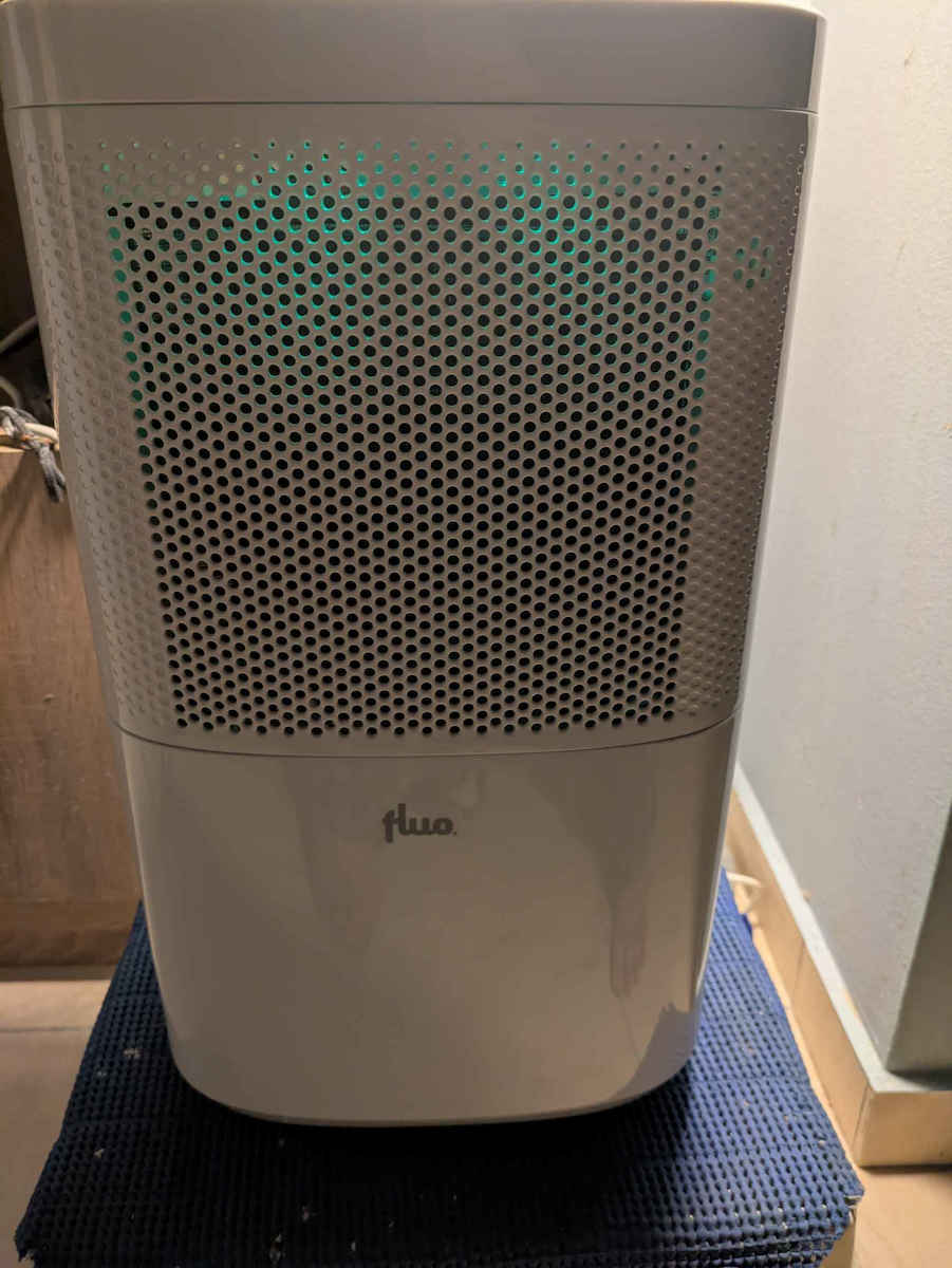 Fluo Aetheria FD10-I36W Dezumidificator cu Compresor și Ionizator 10lt