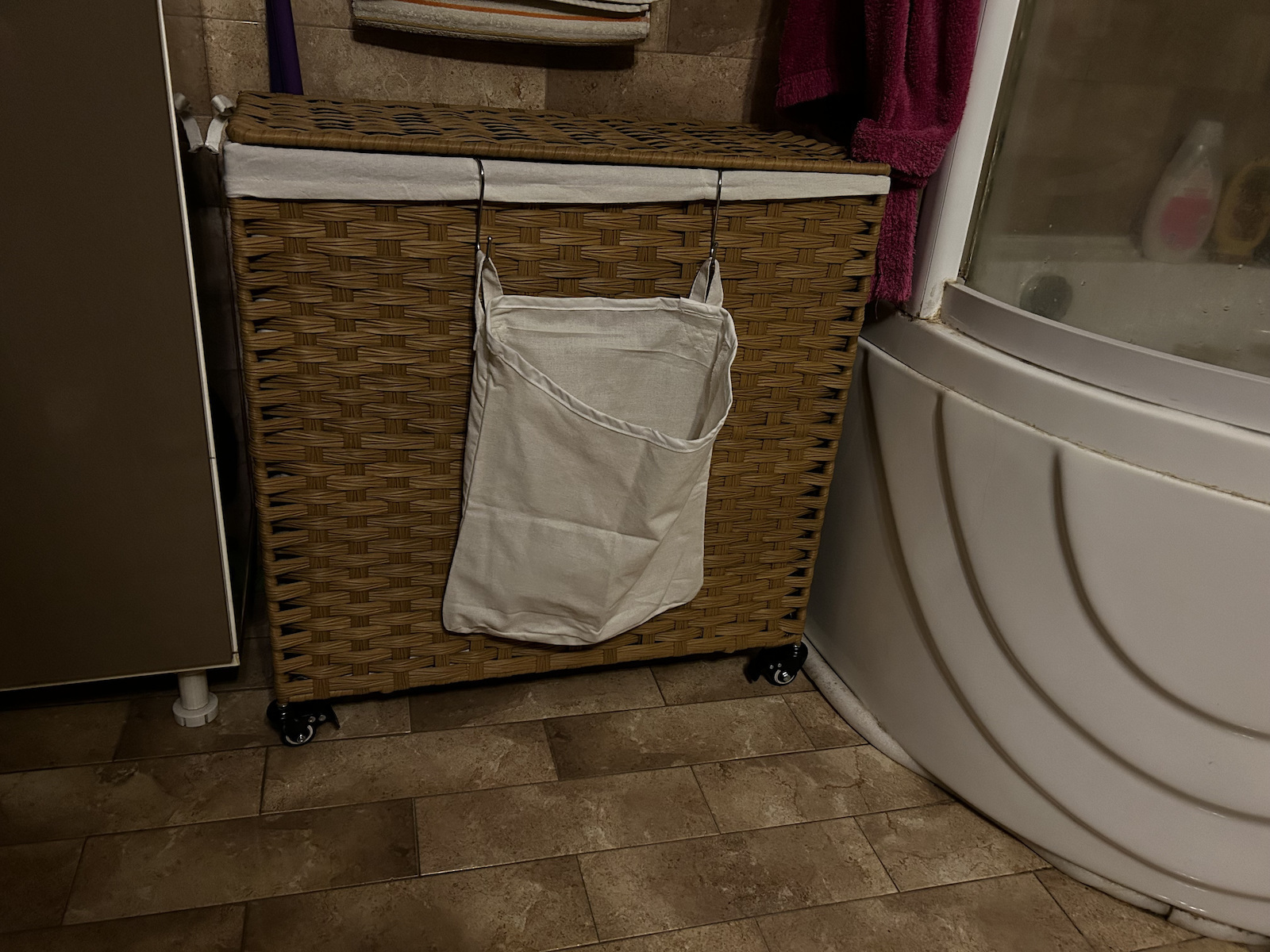 Songmics Metallic Collapsible Laundry Basket 140l with Lid 66x35x60cm Brown