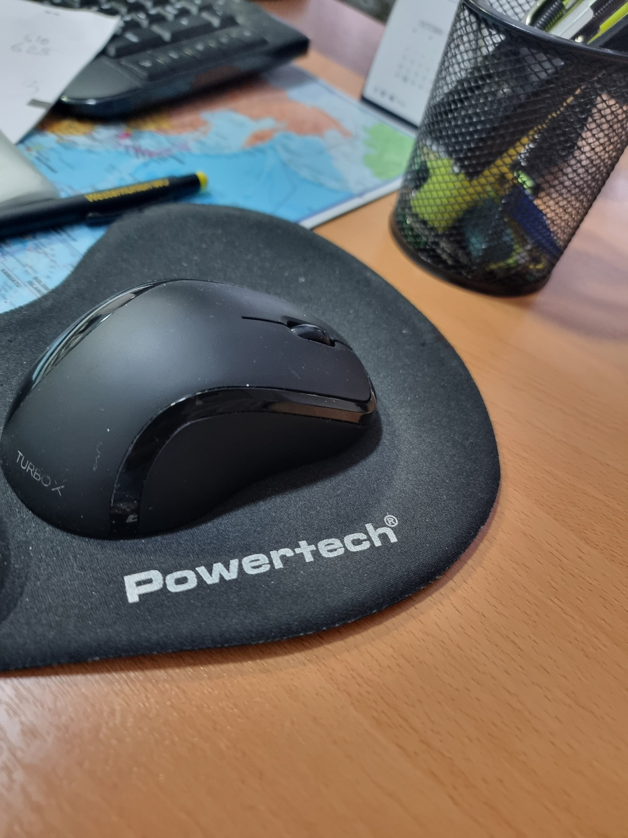 Powertech PT-1293 Mauspad (230mm) mit Handgelenkstütze Schwarz