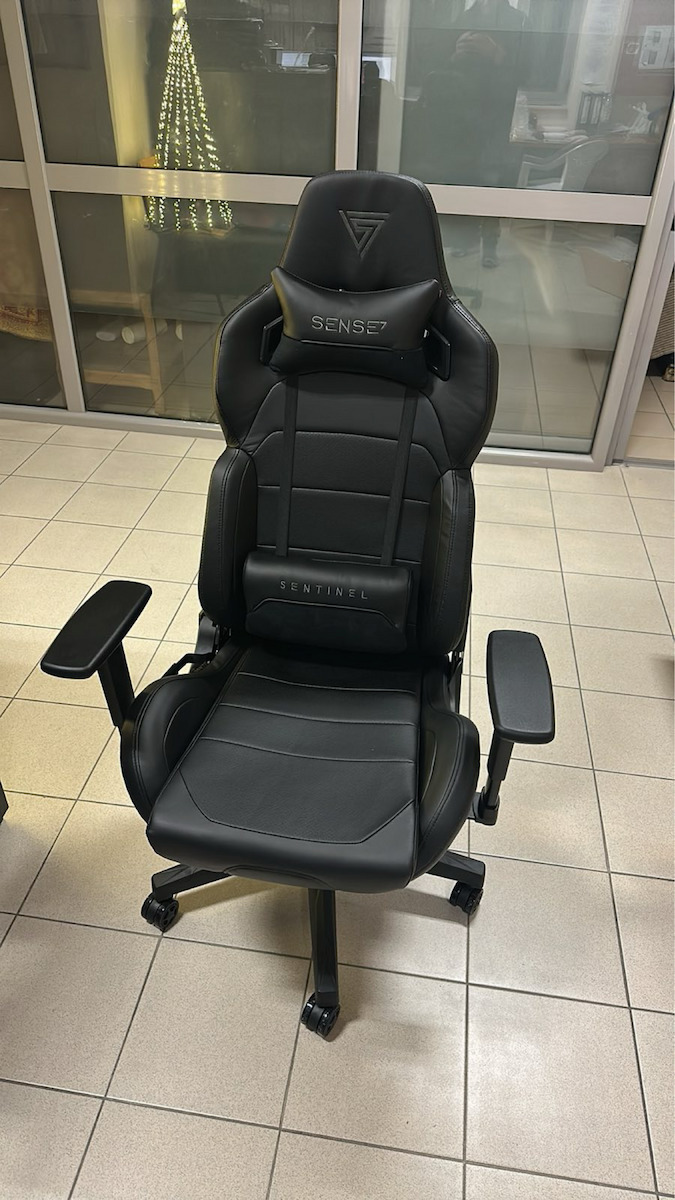 SENSE7 Sentinel Καρέκλα Gaming Δερματίνης με Ρυθμιζόμενα Μπράτσα Μαύρη