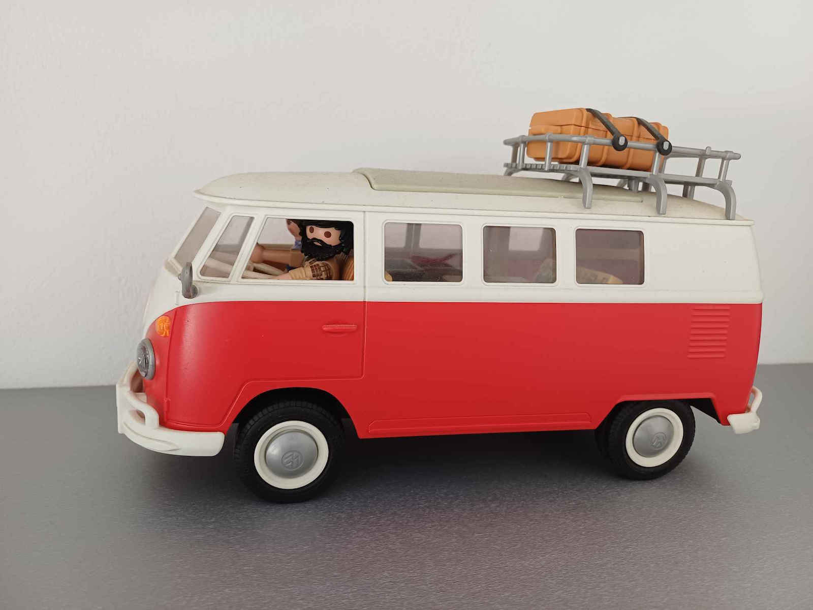 Playmobil Volkswagen T1 Camping Bus for 5-99 years old