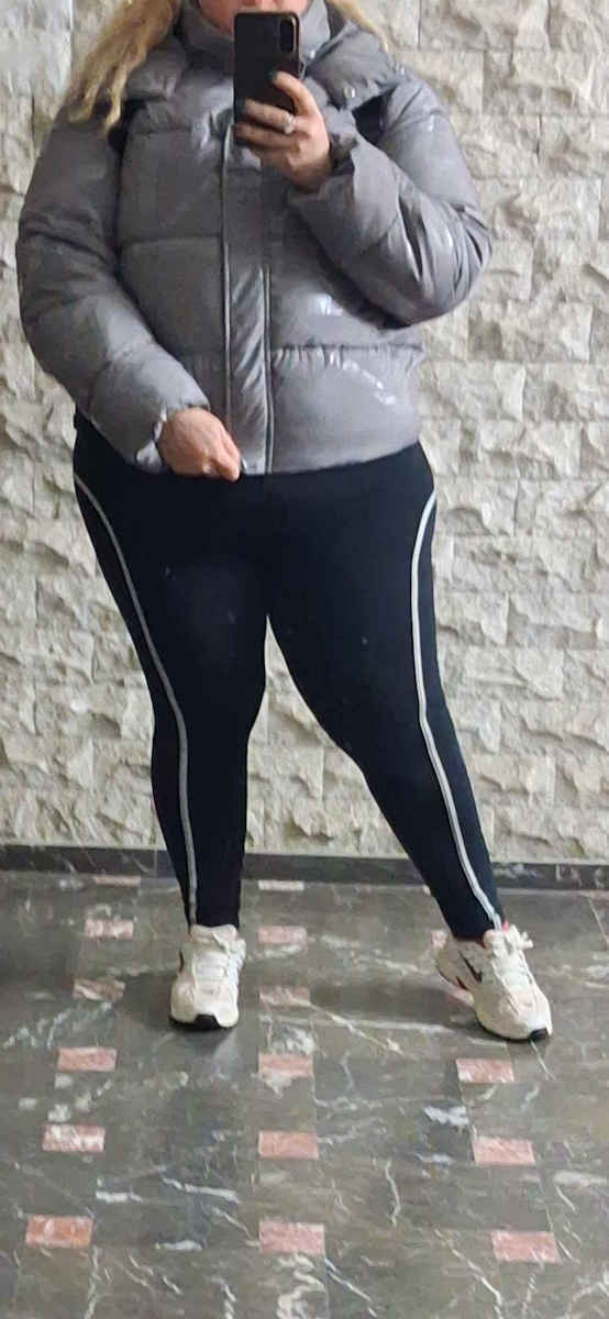 Women's Short Puffer Jacket for Winter December Sky