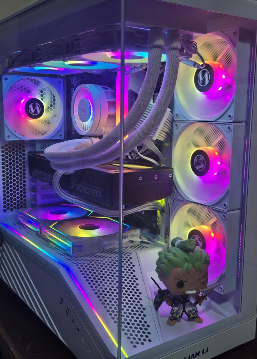 Lian Li Vector V100rx Gaming Midi Tower Кутия За Компютър Със Страничен Прозорец Бяла
