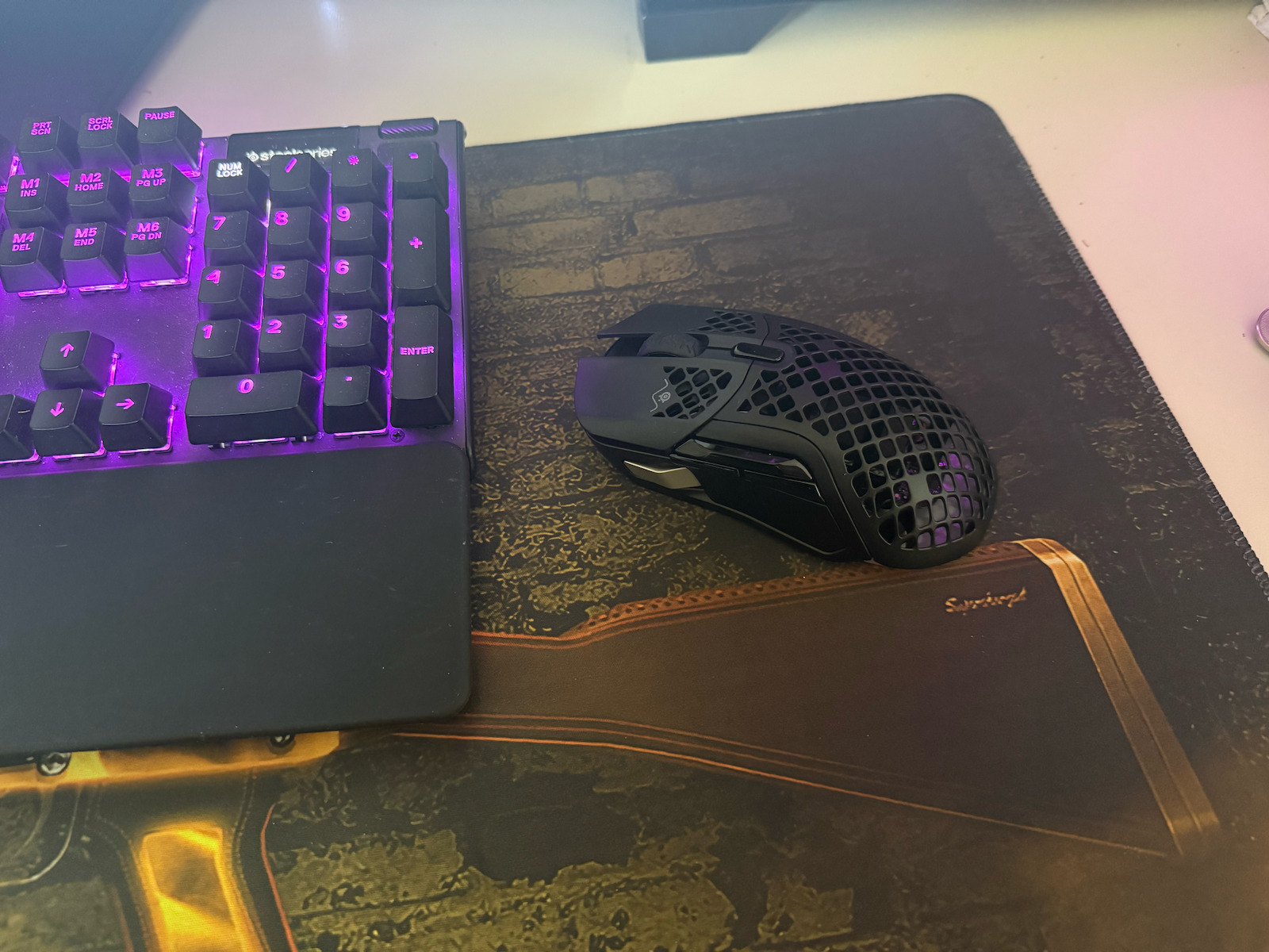 SteelSeries Aerox 5 Kabelloses RGB Gaming Maus 18000 DPI Schwarz Mattierte Oberfläche