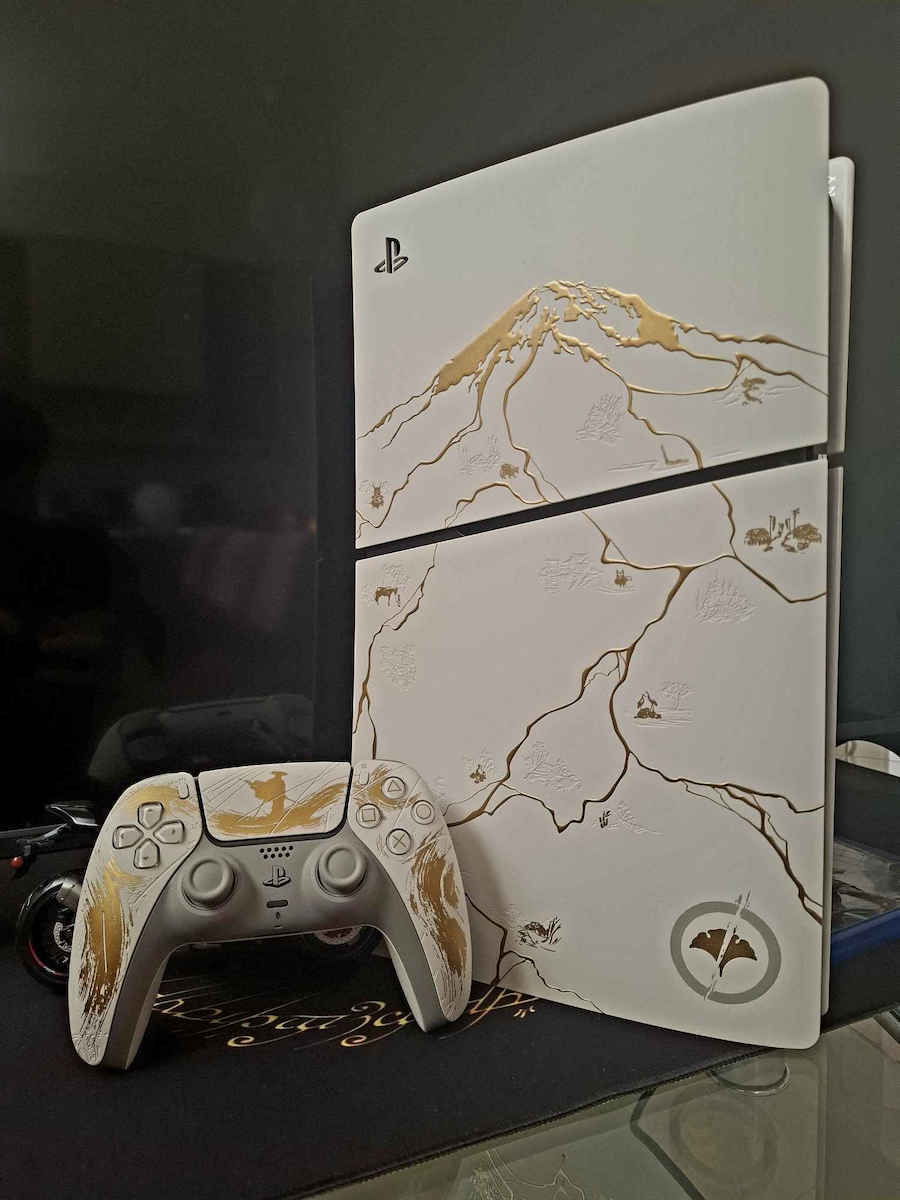 Sony PlayStation 5 Slim 1TB Ghost of Yotei Limited Edition (Official Bundle)