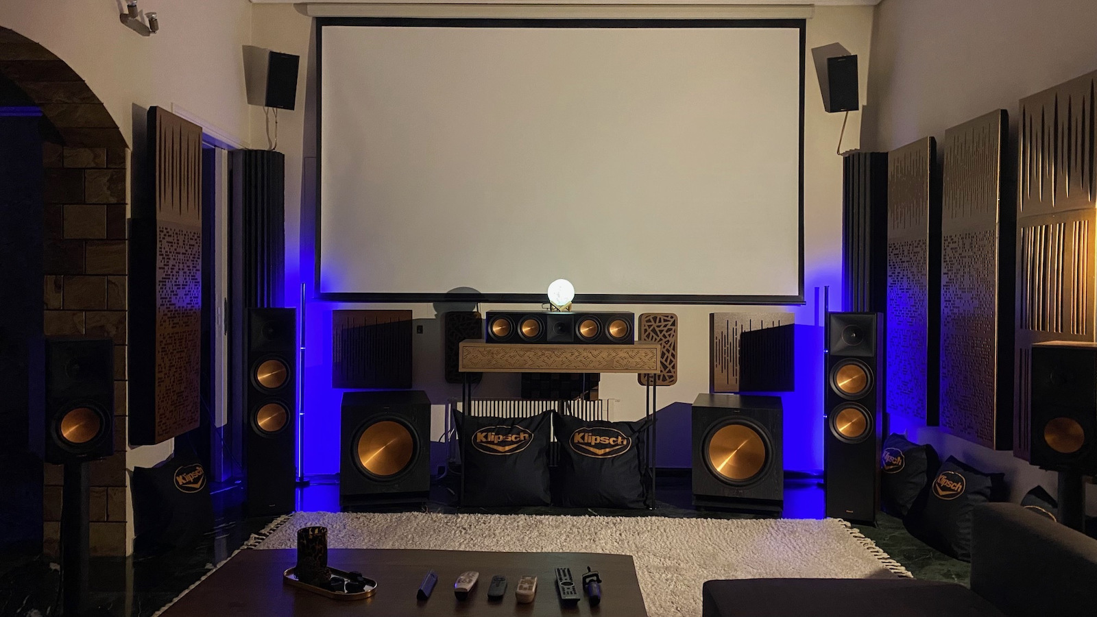 Klipsch RP-600M II RP-600M II Двойка Hi-Fi Говорители Bookself 100W Ш20.2xД33xВ40см. Орехи