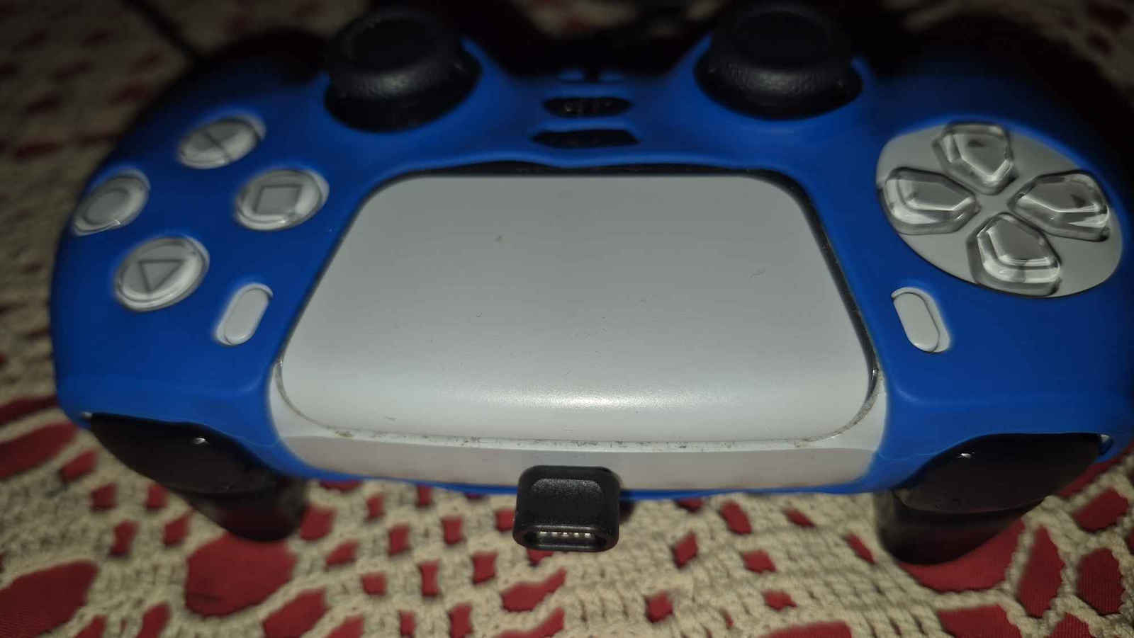 Dobe Charging Dock Charging Station for 2 controllers PS4 with LED lighting Black