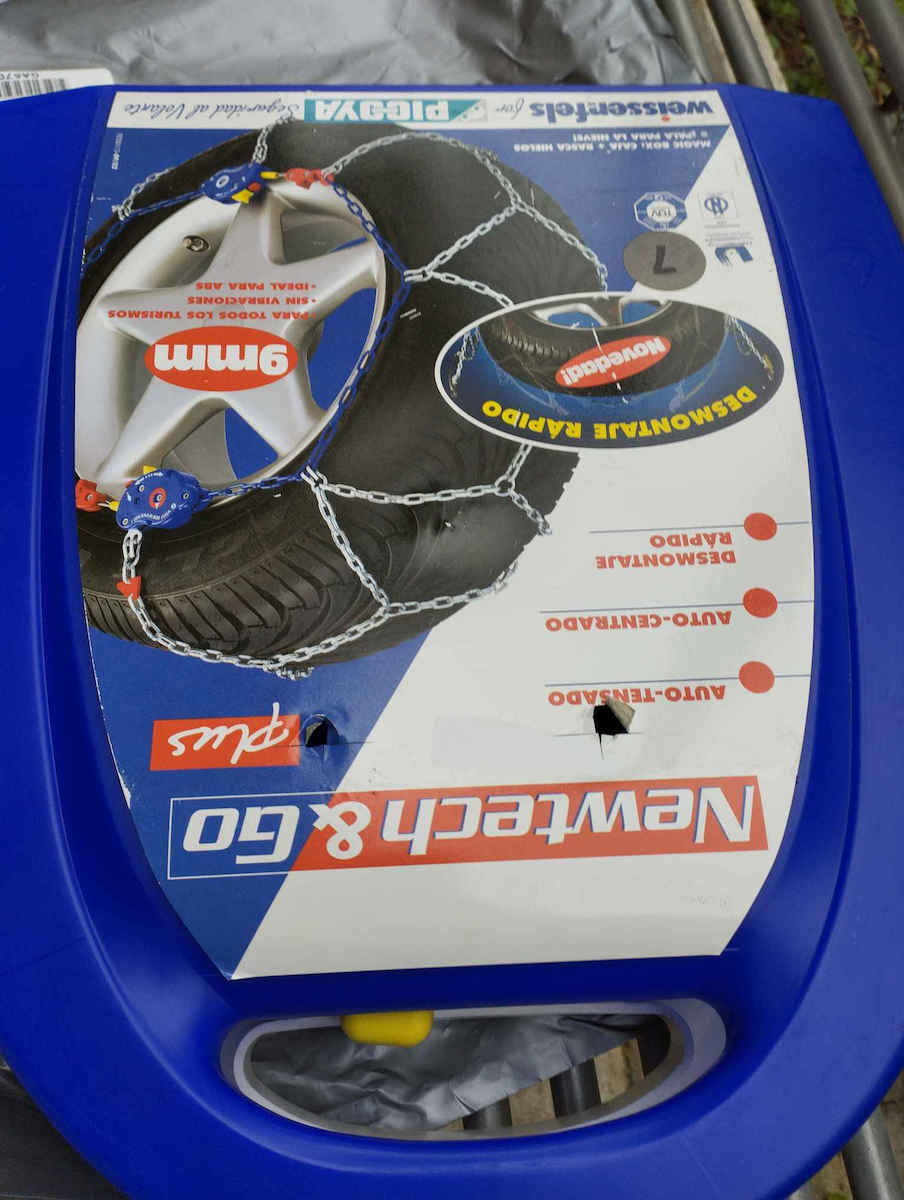 Weissenfels Clack & Drive Anti-slip Chains Thickness 9mm Passenger Car 2pcs