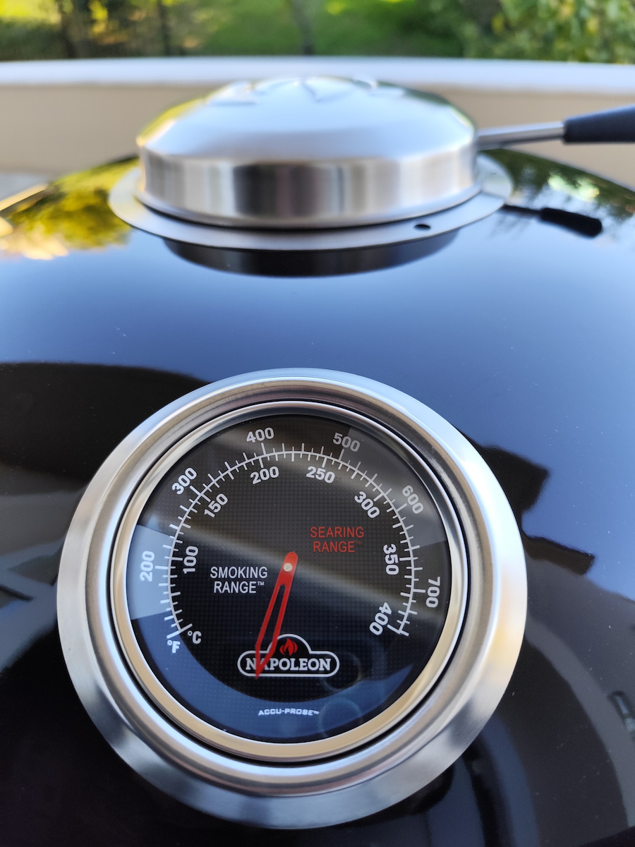 Napoleon Pro22kleg3 Stainless Steel Charcoal Kettle Grill With Lid And Thermometer 71x71cm