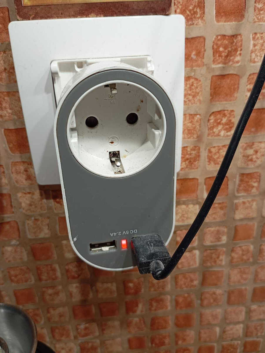 Eurolamp Φορτιστής Χωρίς Καλώδιο με 2 Θύρες USB-A Γκρι (147-09010)