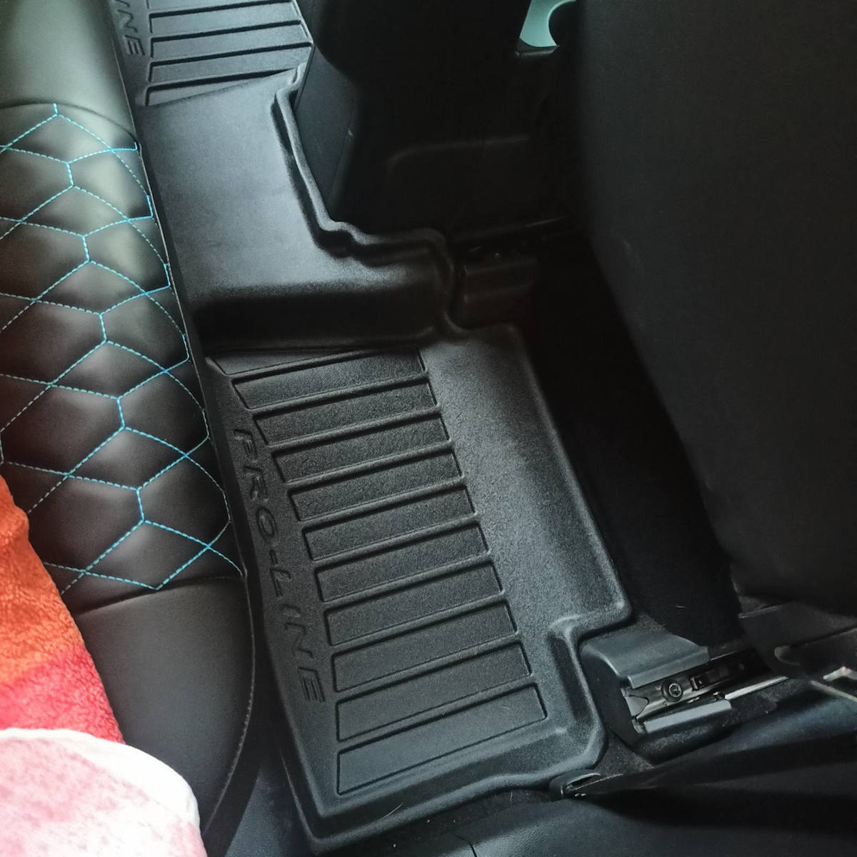 Frogum Set of Front and Rear Mats 3pcs Tray Type for Toyota Yaris 2022+ Black