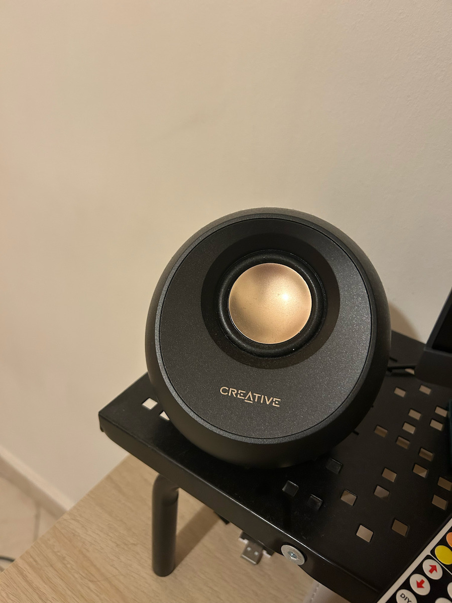 Creative Pebble V3 2.0 Speakers with Bluetooth 8W White
