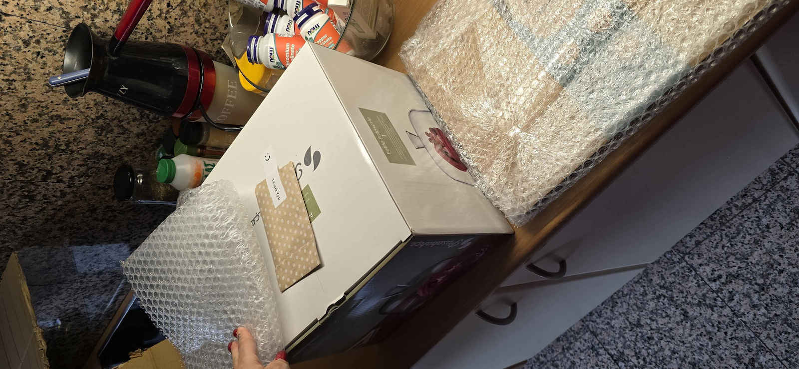 Pasabahce Τουρτιέρα Γυάλινη με Καπάκι Διάφανη 26.4x26.4x15.3εκ.