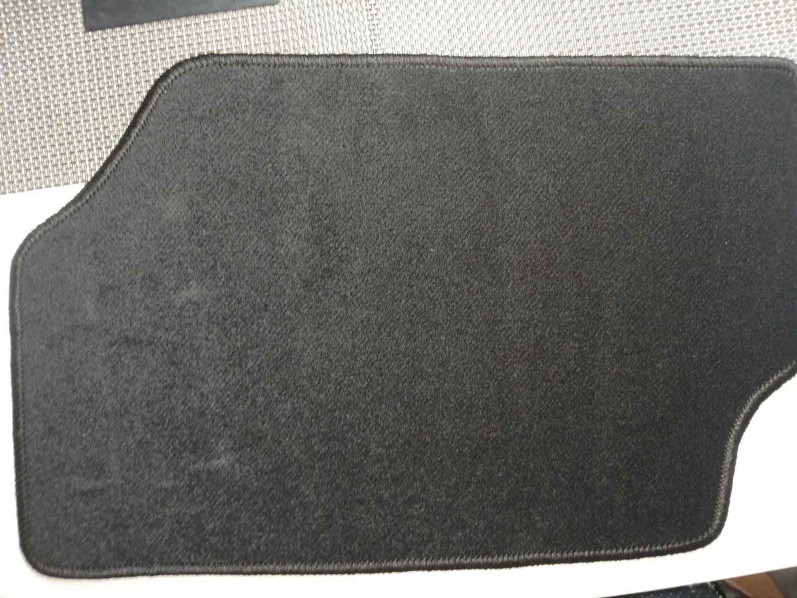 Autopataki Set of Front and Rear Mats 5pcs for Peugeot 207 2006-2014 Black