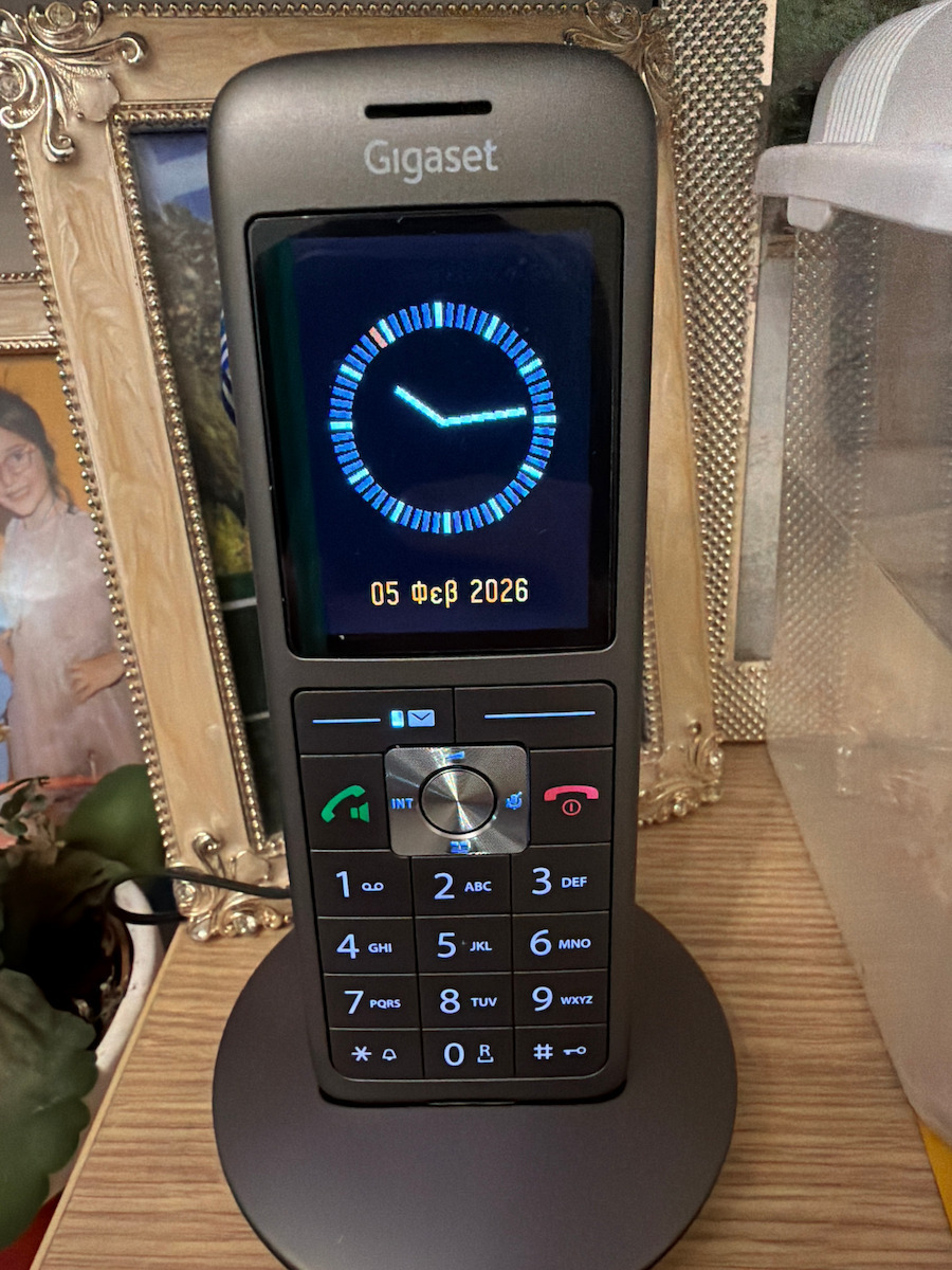 Gigaset CL660 Ασύρματο Τηλέφωνο με Ελληνικό Μενού Γκρι