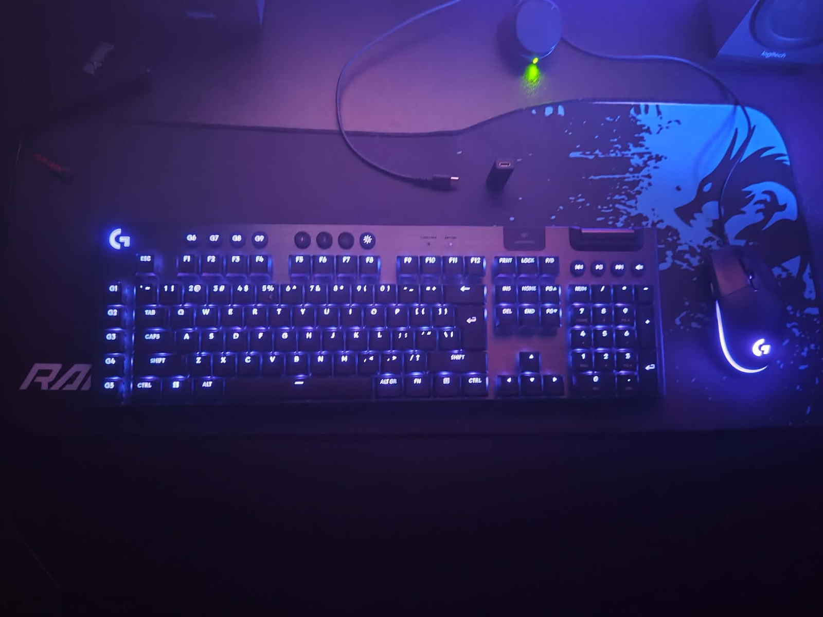 Logitech G915 X Lightspeed Wireless Gaming Mechanical Keyboard with GL Linear switches and RGB lighting (English US)