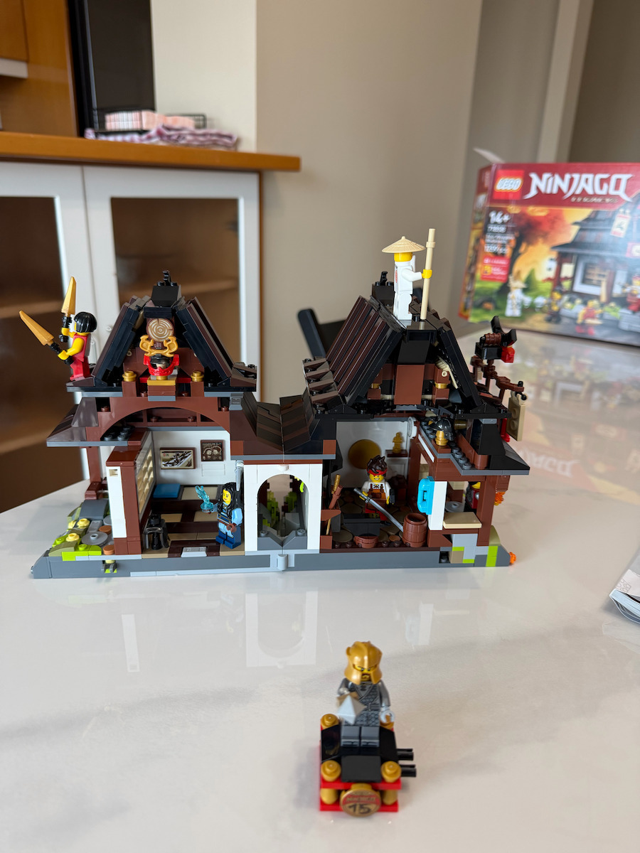 LEGO Ninjago Four Weapons Blacksmith 15th Anniversary για 14+ Ετών 1259τμχ
