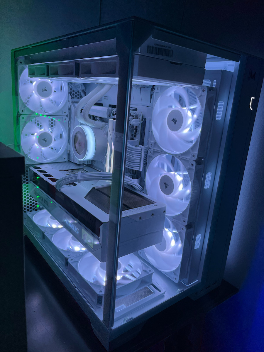 Gigabyte GeForce RTX 5080 16GB GDDR7 Master Ice Κάρτα Γραφικών