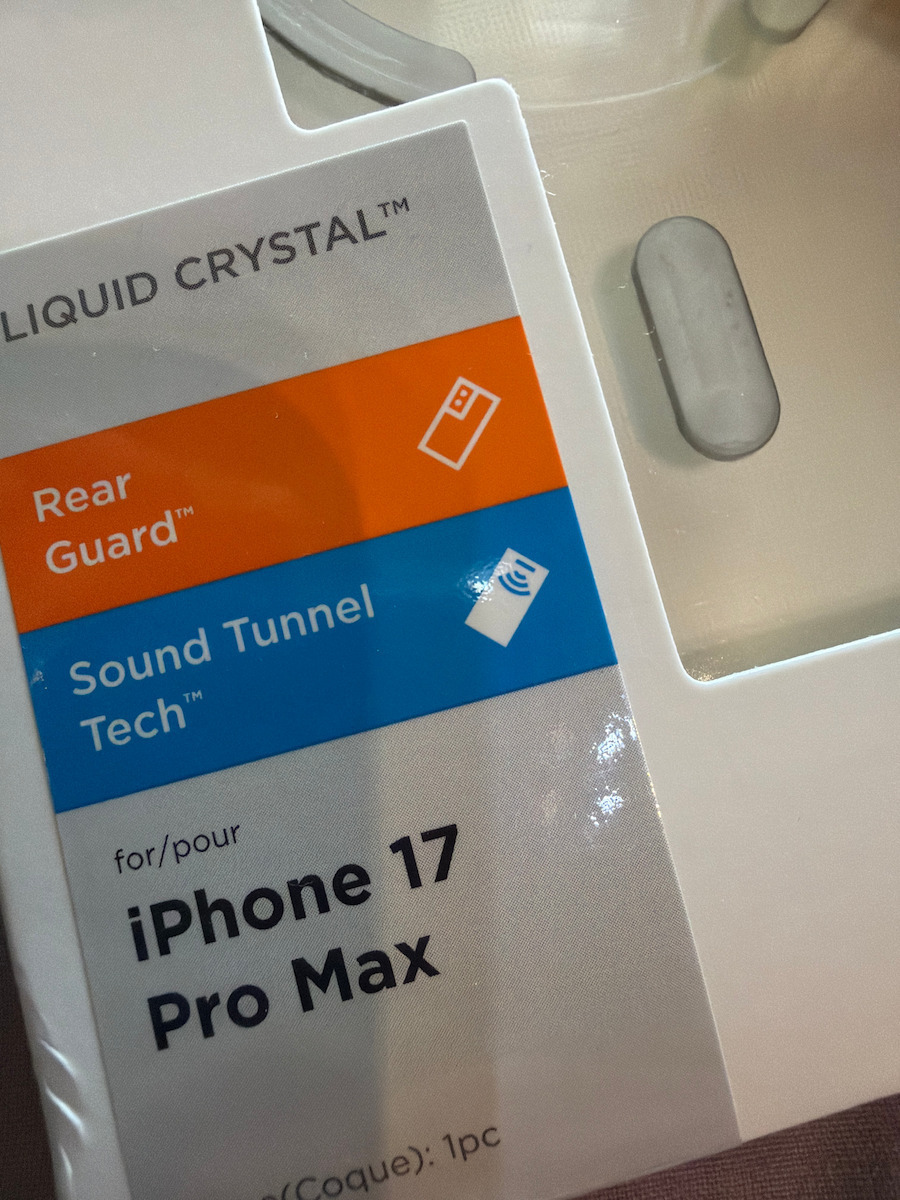 Spigen Liquid Crystal Magsafe Umschlag Rückseite Silikon 2mm Transparent (iPhone 17 Pro Max)