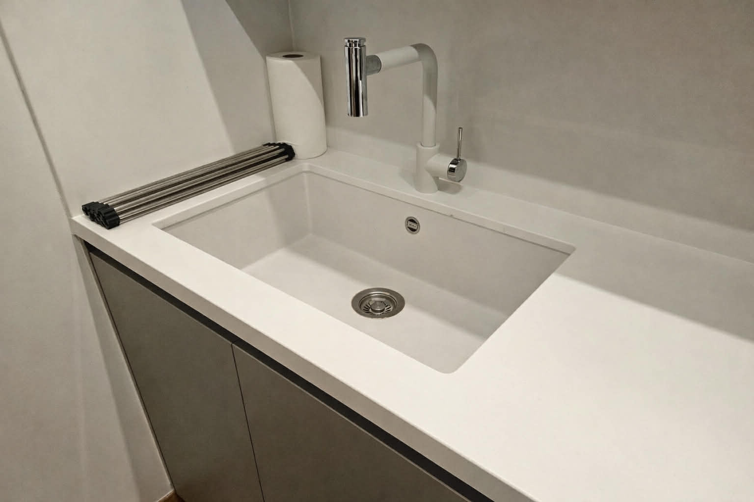 Helika Vera Unterbau Küchenspüle aus Flüssiger Granit M72xP43cm Weiße