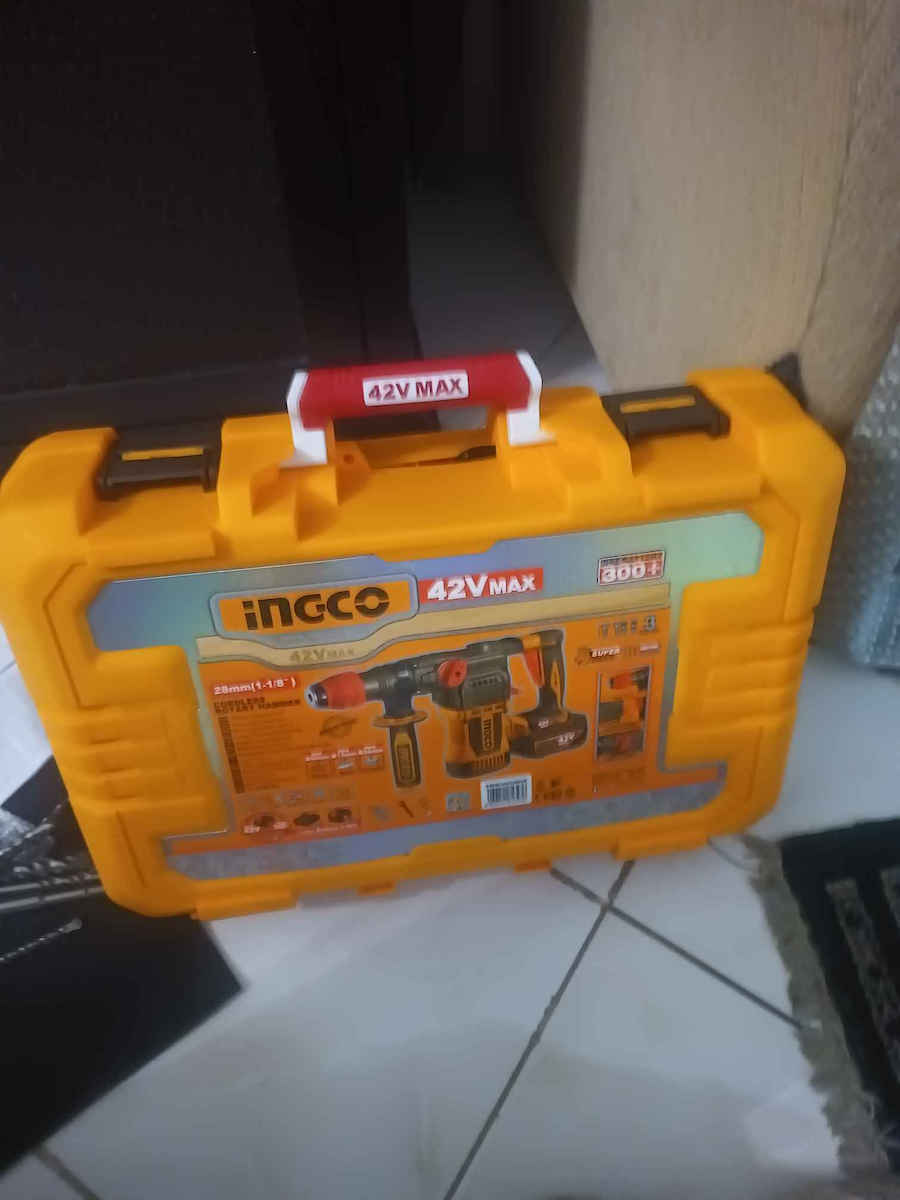 Ingco Impact Demolition Hammer Battery Brushless 20V 2x2.5Ah with Chuck SDS Plus CRHLI422882E