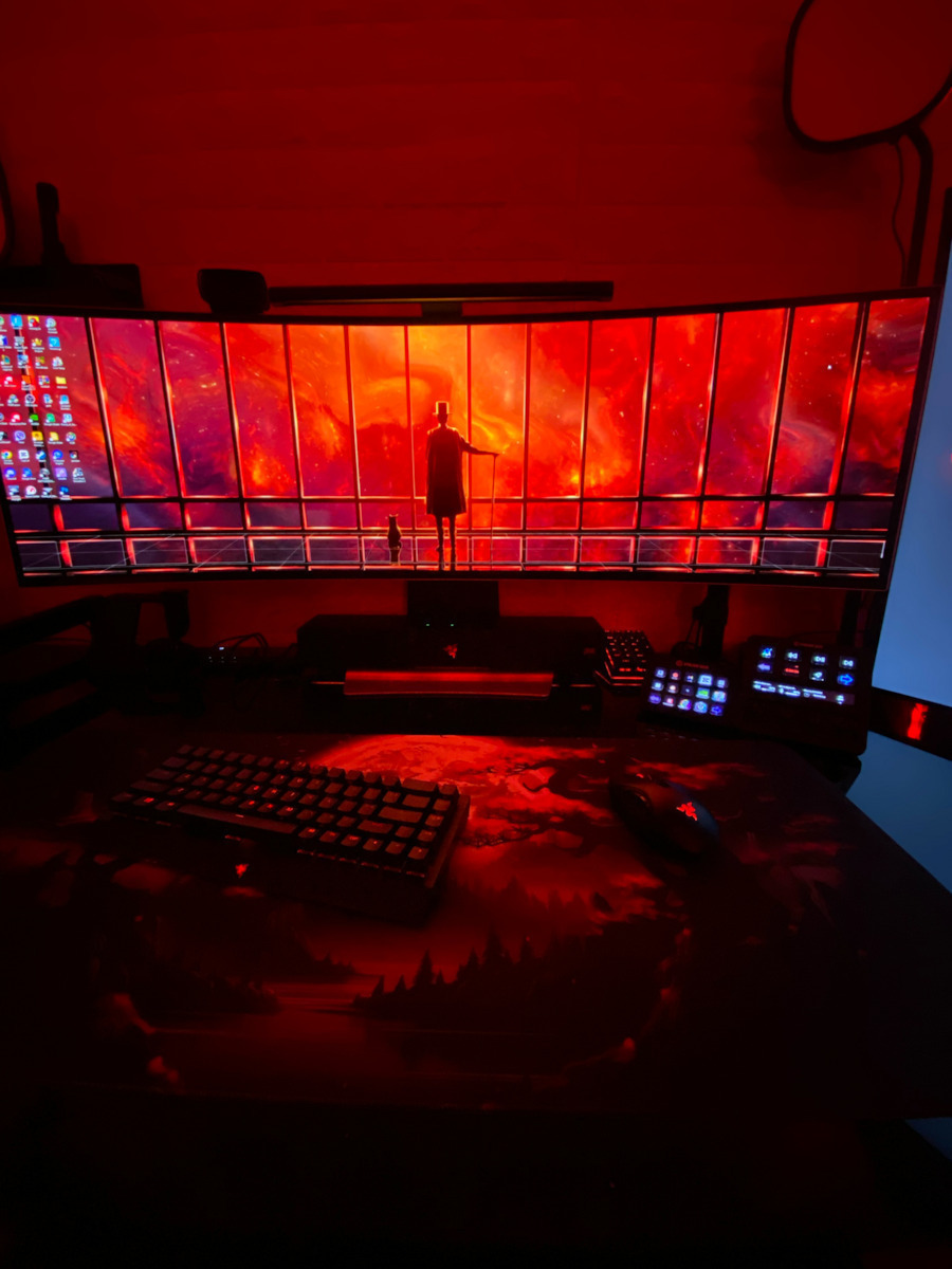 Samsung Odyssey G9 G93SD Ultrawide OLED HDR Curved Monitor 49" 5120x1440 240Hz με Χρόνο Απόκρισης 0.03ms GTG Ασημί