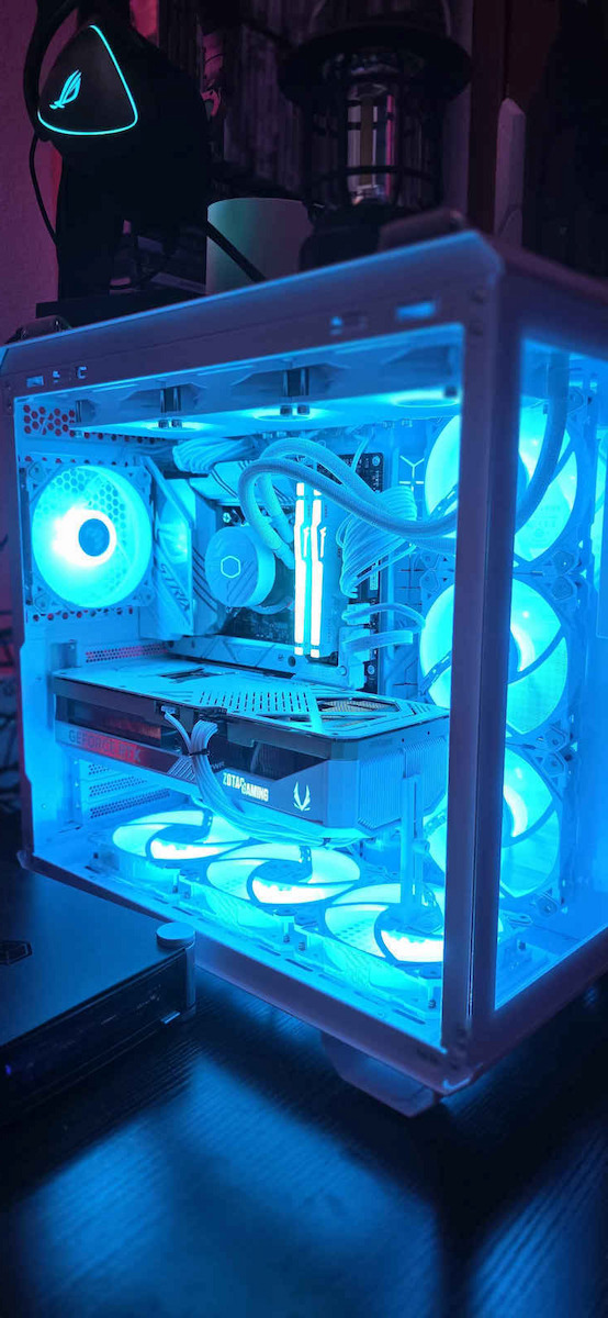 Zotac GeForce RTX 5080 16GB GDDR7 Solid OC White Κάρτα Γραφικών