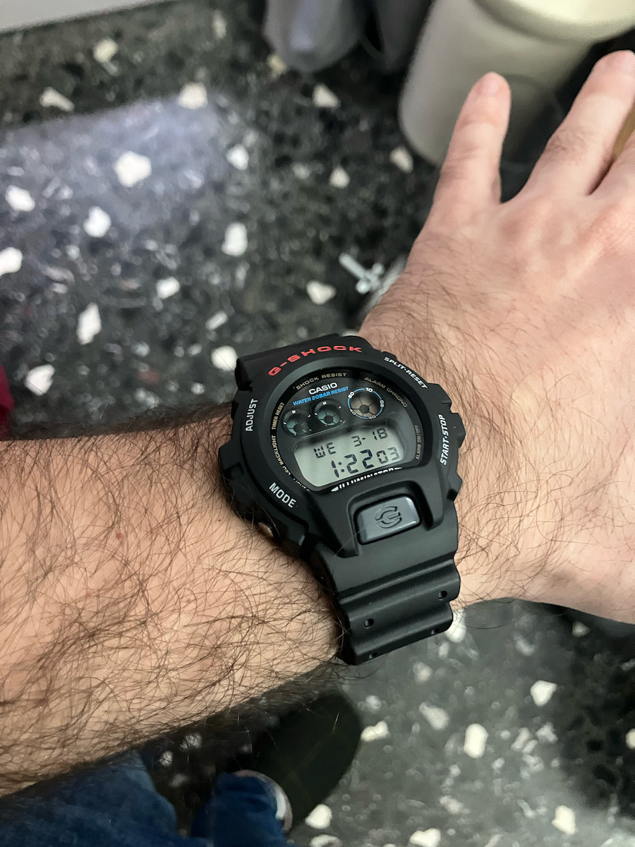 Casio G-shock Ψηφιακό Ανδρικό Ρολόι Χρονογράφος Μπαταρίας με Μαύρο Καουτσούκ Λουράκι