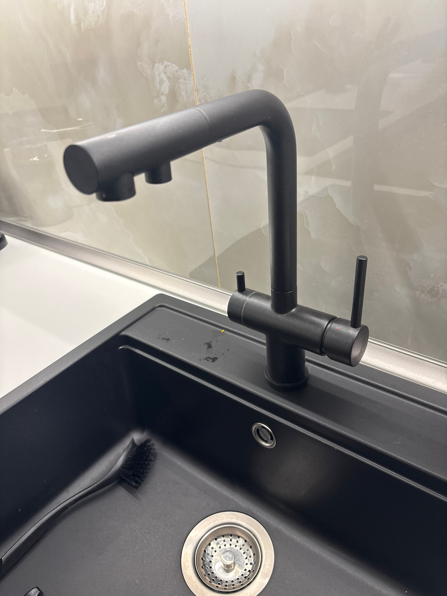 Helika Akvaduo Plus Kitchen Counter Water Filtering Faucet With Inox Matt Shower
