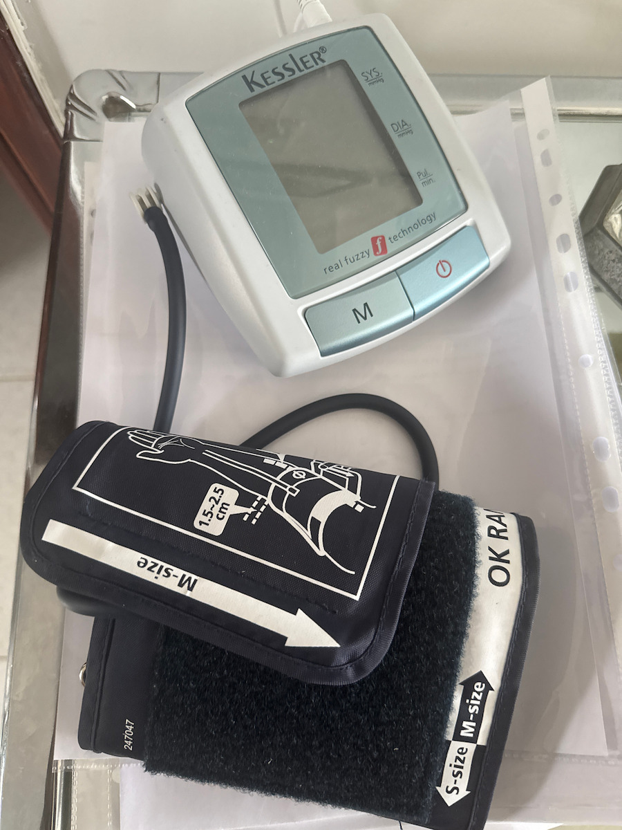 Kessler Pressure Logic Professional KS551 Digital Blutdruckmessgerät Oberarm