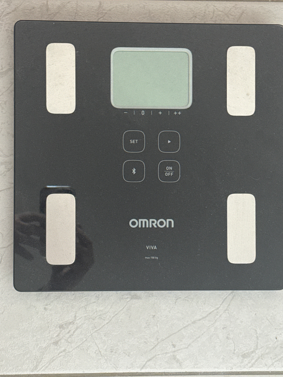 Omron Viva Smart Bathroom Scale with Body Fat Counter & Bluetooth Black