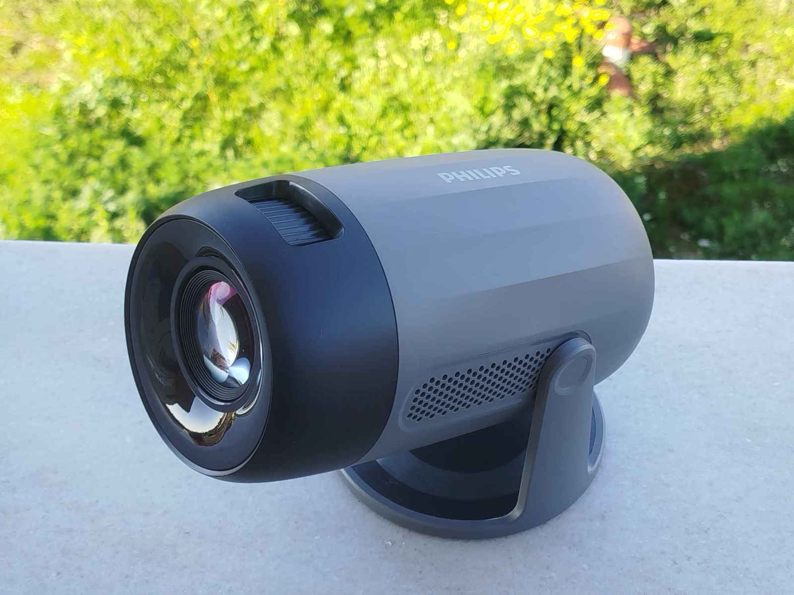 Philips NeoPix 150 Mini Projektor LCD Full HD LED-Lampe mit Wi-Fi und Eingebauten Lautsprechern Gray